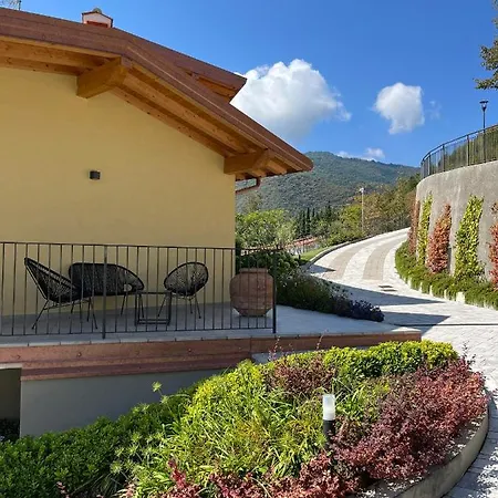 La Terrazza Sul Lago,